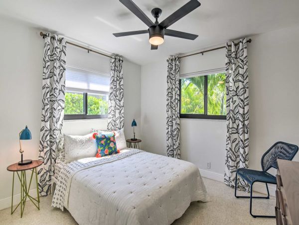 Two Bedroom Vacation Home in Oakland Park