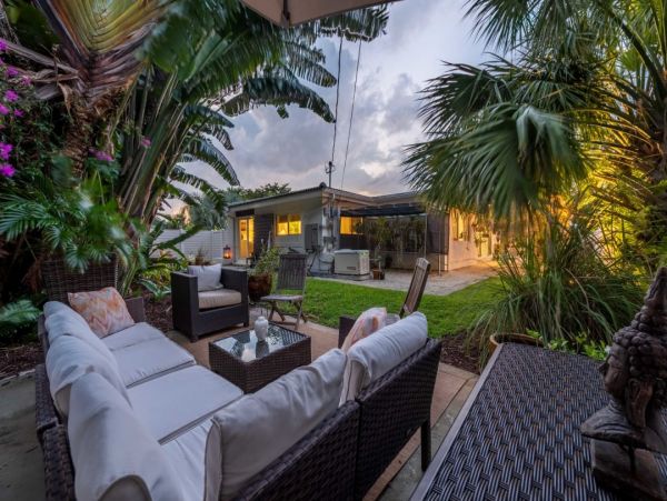 Wilton Manors Luxury Three Bedrooms Rental Home Sleeps Six