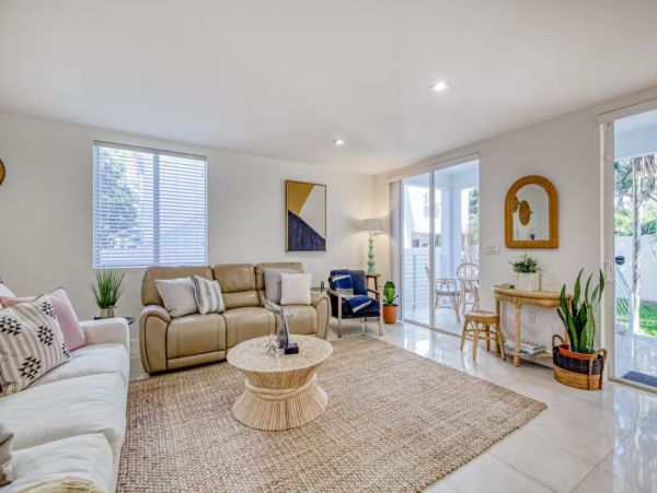 Luxury Vacation Townhome in Fort Lauderdale Sleeps 10 Guests