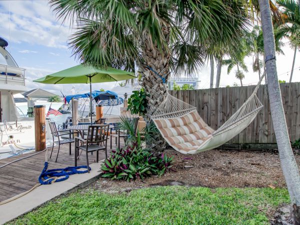 Canal Views Fort Lauderdale Vacation Home Three Bedrooms