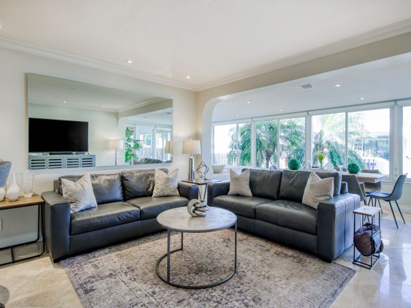 Canal Views Fort Lauderdale Vacation Home Three Bedrooms