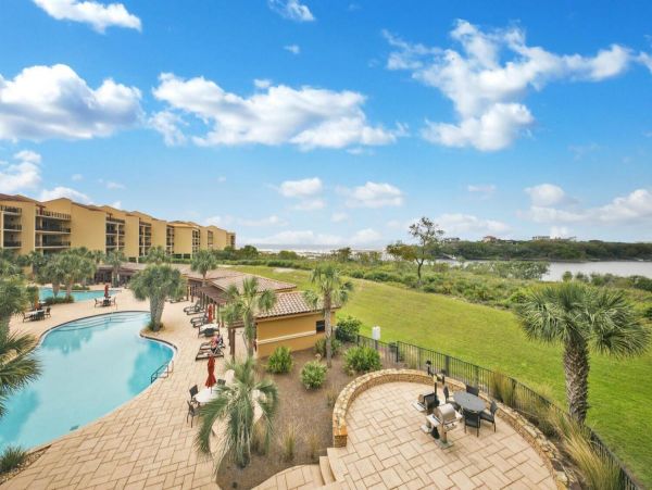 Santa Rosa Gorgeous Gulf View 3 Bedroom Condo with Balcony