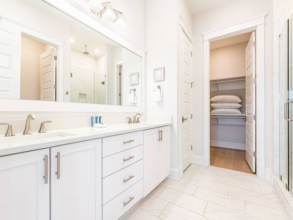 Four Bedroom Walk to Beach Vacation Home in Watersound