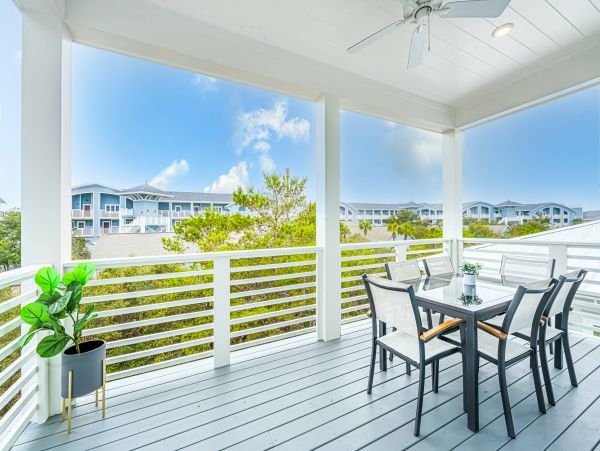 Four Bedroom Walk to Beach Vacation Home in Watersound