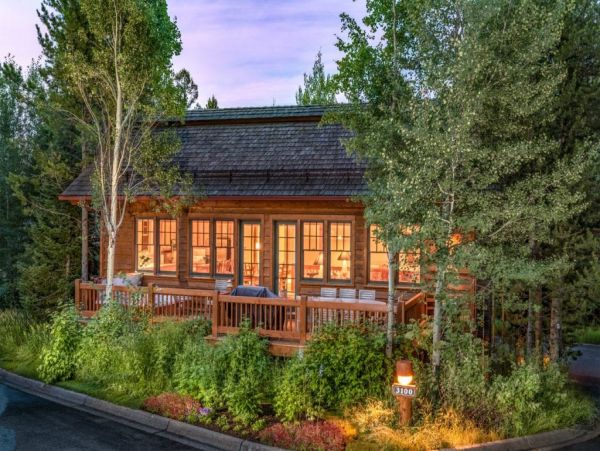 Teton 4 Bedroom with Hot Tub Spa