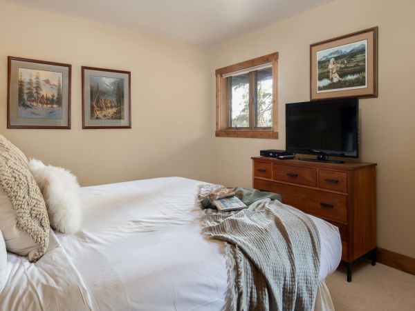 Teton Village Vacation Home Five Bedrooms Mountain Views