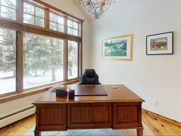 Luxury Arrowhead Vacation Home with Hot Tub Shuttle to Lifts