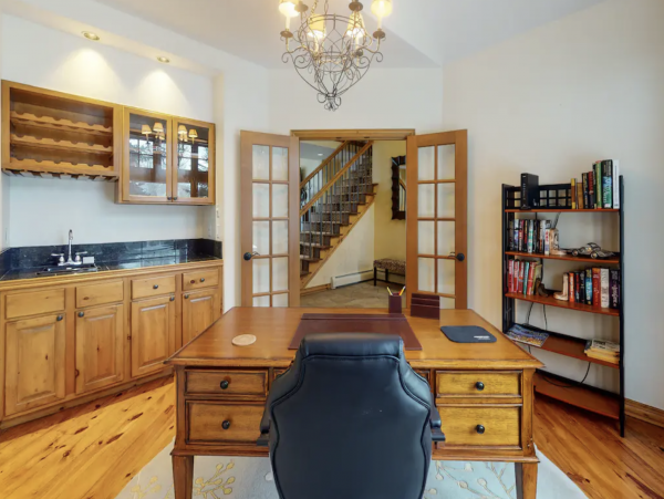 Luxury Arrowhead Vacation Home with Hot Tub Shuttle to Lifts