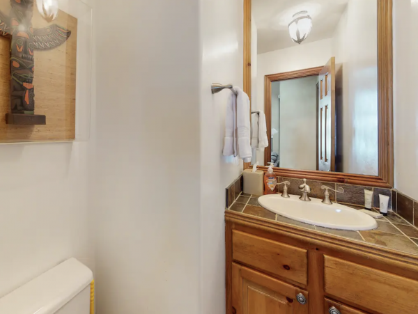Luxury Arrowhead Vacation Home with Hot Tub Shuttle to Lifts
