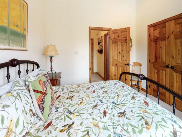 Luxury Arrowhead Vacation Home with Hot Tub Shuttle to Lifts