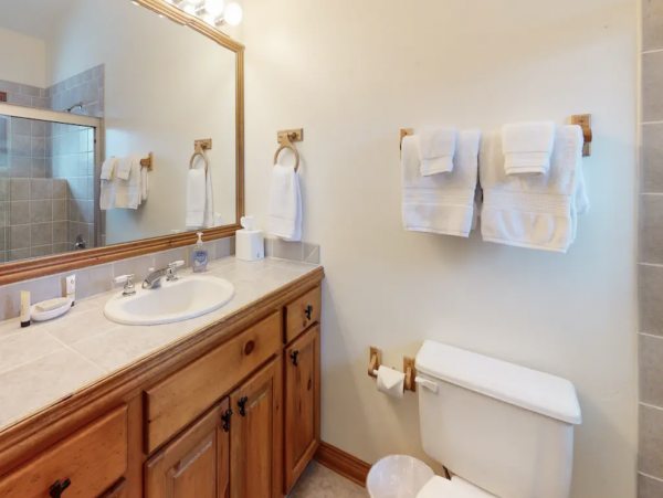 Luxury Arrowhead Vacation Home with Hot Tub Shuttle to Lifts