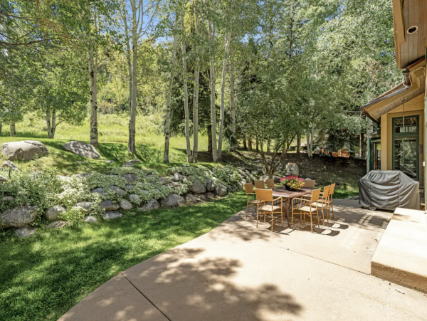 Luxury Arrowhead Vacation Home with Hot Tub Shuttle to Lifts