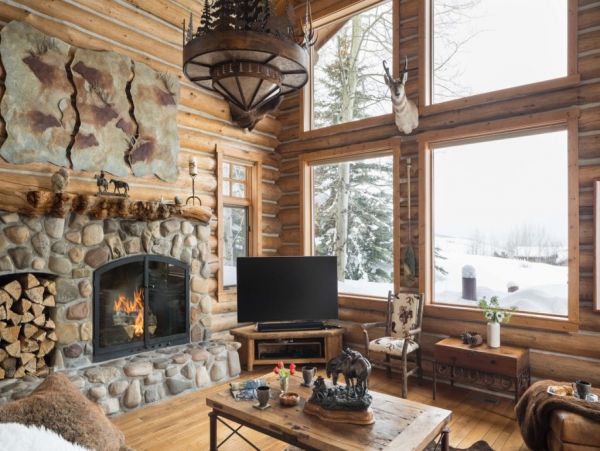 Stunning Four Bedroom Luxury Home near Jackson Hole