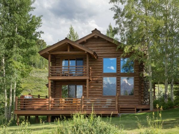 Stunning Four Bedroom Luxury Home near Jackson Hole
