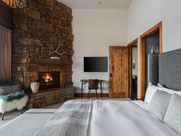 Mountain View Vacation Home with 4 Bedroom in Jackson Hole
