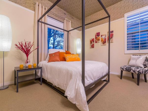 Palm Desert Vacation Home Six Bedroom with Pool