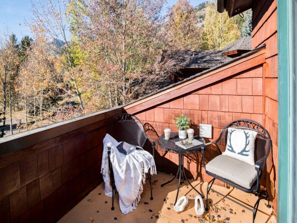 Ski In/Ski Out Townhouse Hot Tub, 3-Bed in Teton Village