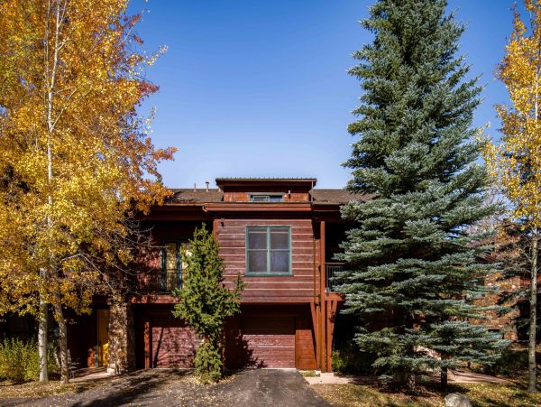 Ski In/Ski Out Townhouse Hot Tub, 3-Bed in Teton Village