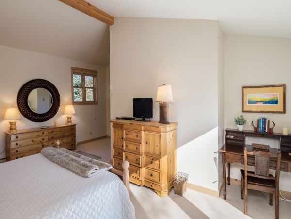 Ski In/Ski Out Townhouse Hot Tub, 3-Bed in Teton Village