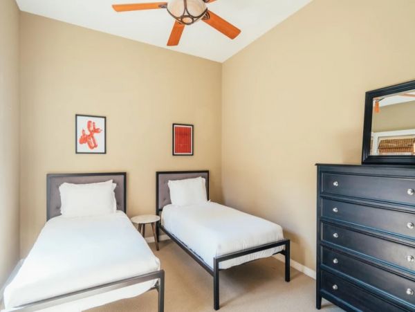 Palm Desert Eight Bedrooms Luxury Vacation Villa