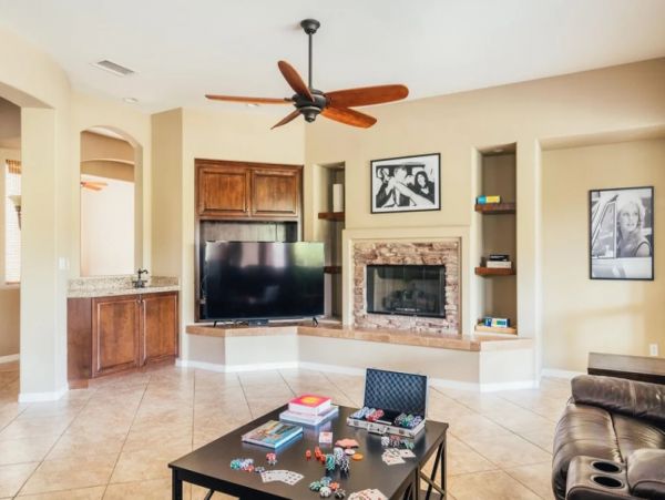 Palm Desert Eight Bedrooms Luxury Vacation Villa