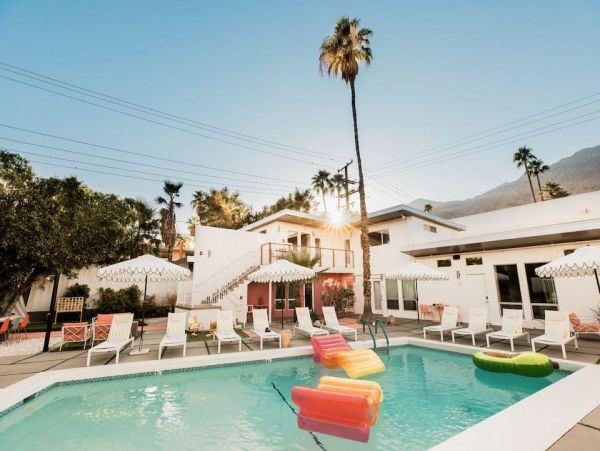 Palm Springs Vacation Home Ten Bedrooms with Private Pool