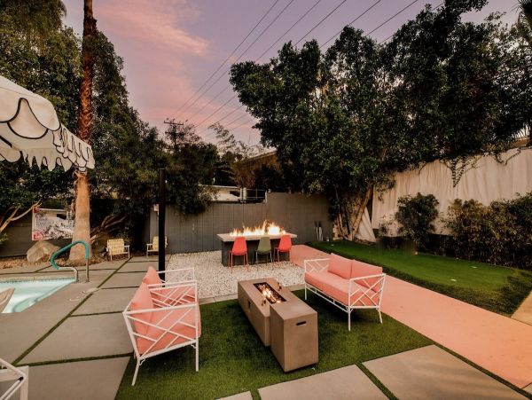 Palm Springs Vacation Home Ten Bedrooms with Private Pool