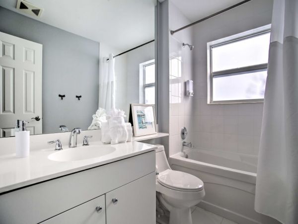 Four Bedroom Pool Home for Rent in Boca Raton Sleeps 10