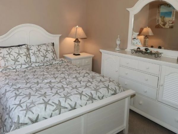 Cape Coral 4 Bedroom Home with Canal View & Private Pool