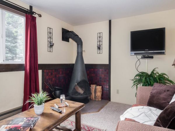 Teton Value Ski Accommodation Steps to Jackson Hole Slopes