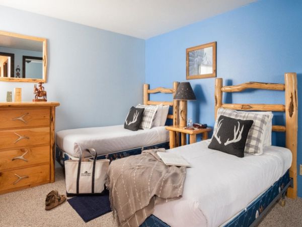 Teton Value Ski Accommodation Steps to Jackson Hole Slopes