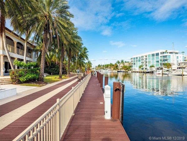 Incredible Fort Lauderdale Vacation Home with Pool & Spa