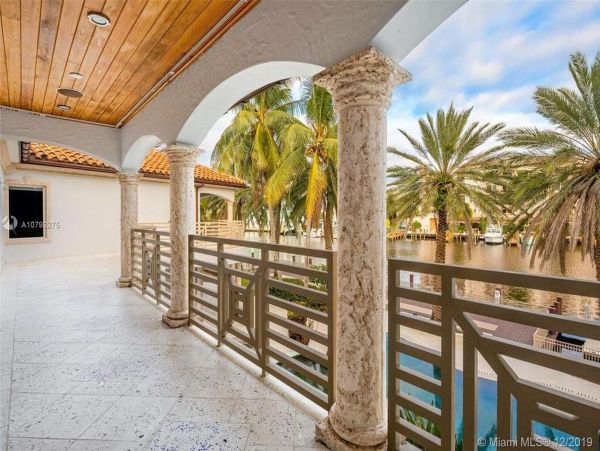 Incredible Fort Lauderdale Vacation Home with Pool & Spa