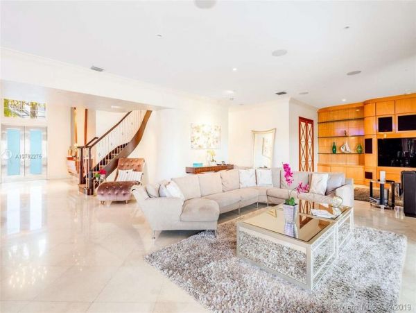 Incredible Fort Lauderdale Vacation Home with Pool & Spa