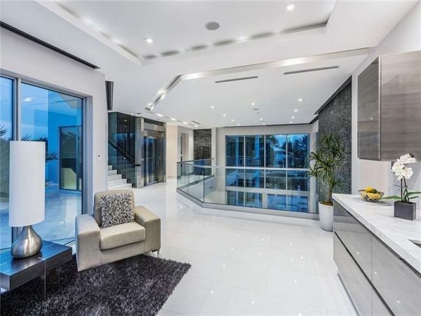 Waterfront Villa Located on the Heart of Fort Lauderdale