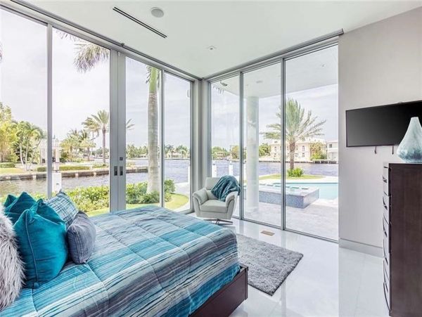 Waterfront Villa Located on the Heart of Fort Lauderdale