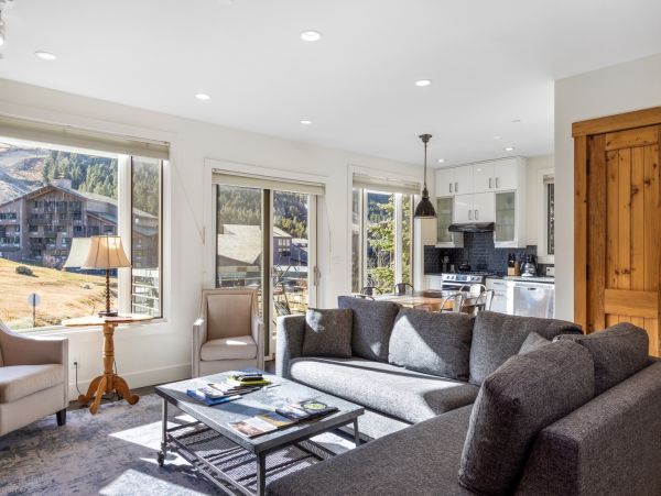 Rustic Decor Jackson Hole 3 Bedroom Vacation Condo