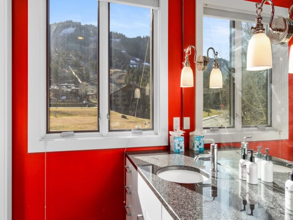 Rustic Decor Jackson Hole 3 Bedroom Vacation Condo