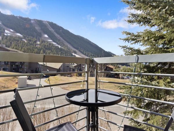Rustic Decor Jackson Hole 3 Bedroom Vacation Condo