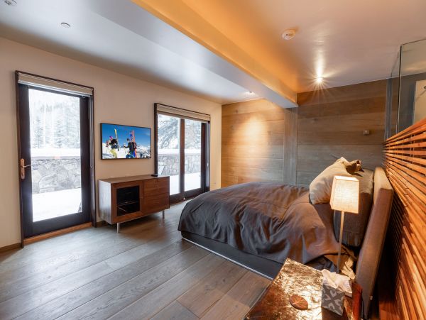 SKi in Ski Out Golden Peak Townhome