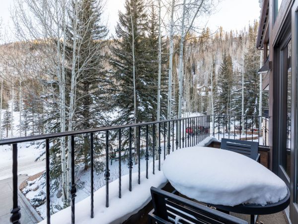 SKi in Ski Out Golden Peak Townhome