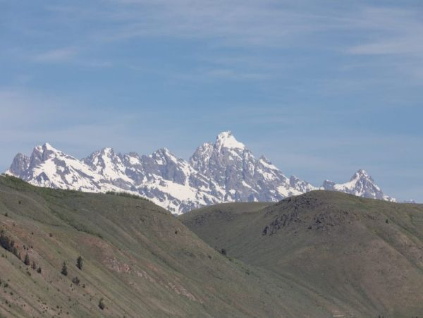 SKI-IN/SKI-OUT JACKSON HOLE CONDO SLEEPS 8