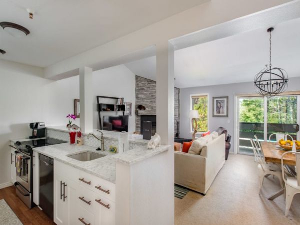 Mountainside Lovely Two Bedroom Vacation Rental