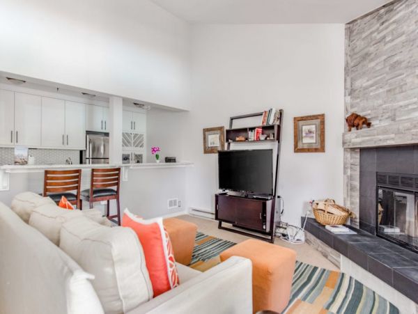 Mountainside Lovely Two Bedroom Vacation Rental