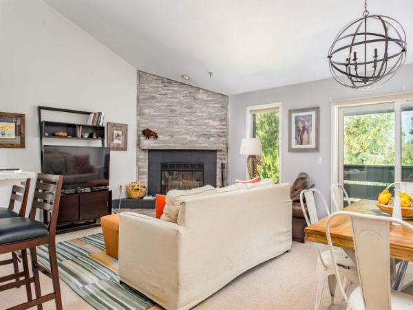 Mountainside Lovely Two Bedroom Vacation Rental