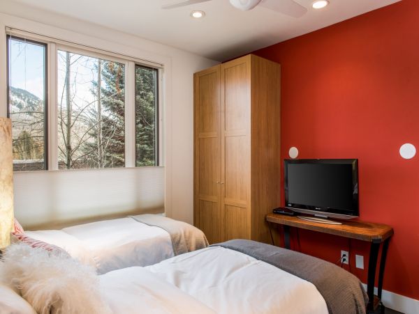Pet-Friendly Jackson Hole Vacation Rental: Mountain Retreat