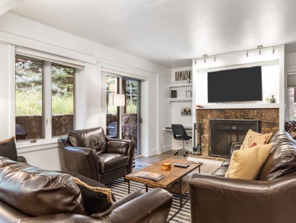 Teton Village MAGNIFICENT Three Bedroom Vacation Rental Great Amenities