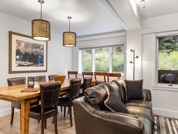 Teton Village MAGNIFICENT Three Bedroom Vacation Rental Great Amenities