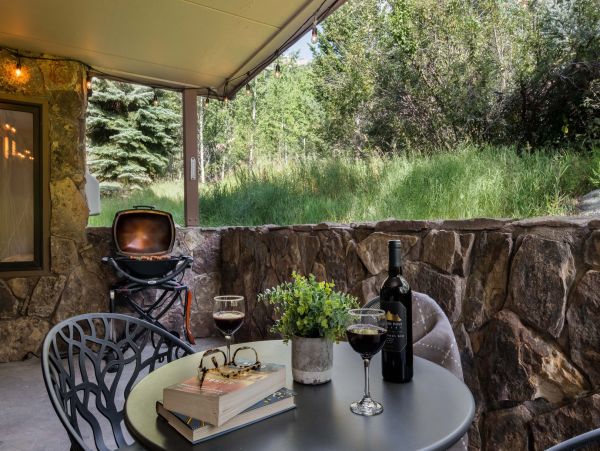Teton Village MAGNIFICENT Three Bedroom Vacation Rental Great Amenities