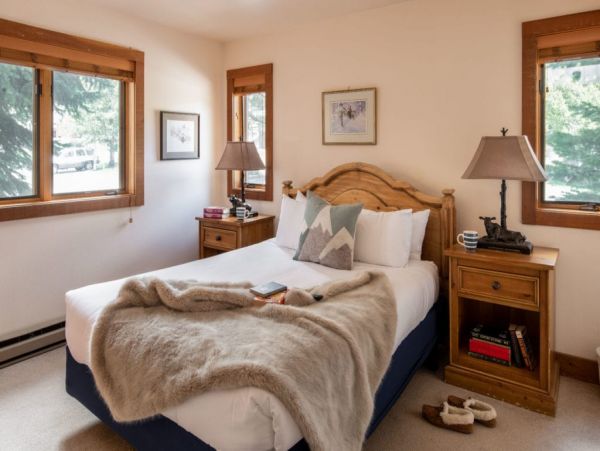 Teton Village Vacation Condo Sleeps 6 Guests